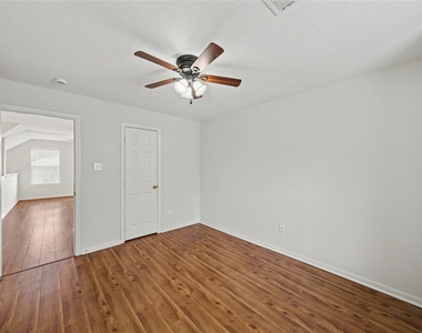 1202 Woodley Bend - Photo Thumbnail 26