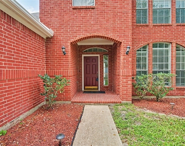 1202 Woodley Bend - Photo Thumbnail 2