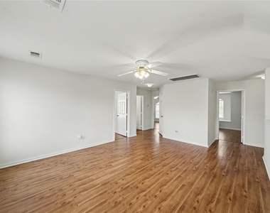 1202 Woodley Bend - Photo Thumbnail 24