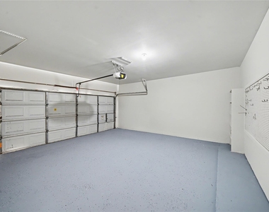 1202 Woodley Bend - Photo Thumbnail 6