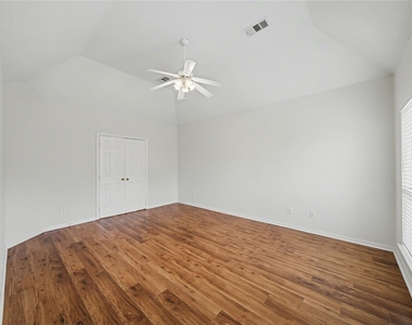 1202 Woodley Bend - Photo Thumbnail 18