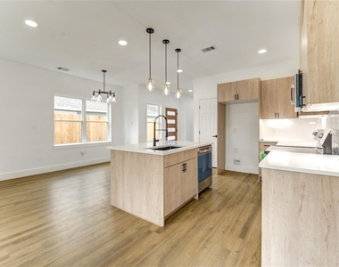 4554 Newberry Street - Photo Thumbnail 10