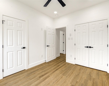 4554 Newberry Street - Photo Thumbnail 19