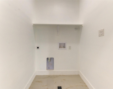 4554 Newberry Street - Photo Thumbnail 17