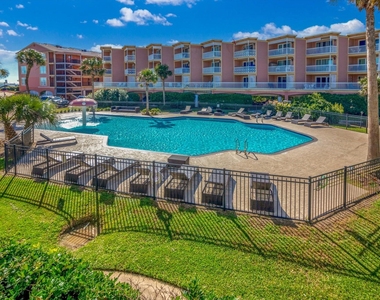 6300 Seawall Boulevard - Photo Thumbnail 32