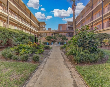 6300 Seawall Boulevard - Photo Thumbnail 30