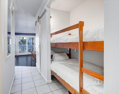 6300 Seawall Boulevard - Photo Thumbnail 12