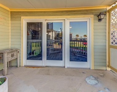 6300 Seawall Boulevard - Photo Thumbnail 18