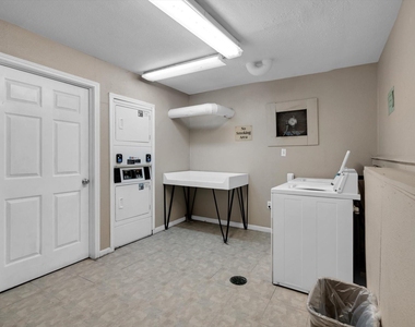 6300 Seawall Boulevard - Photo Thumbnail 33
