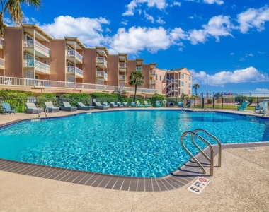6300 Seawall Boulevard - Photo Thumbnail 40