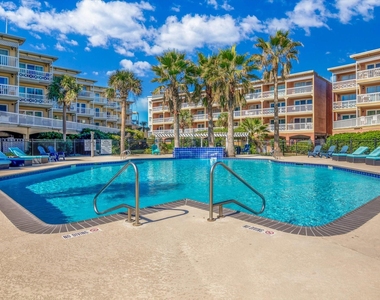 6300 Seawall Boulevard - Photo Thumbnail 38