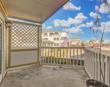 6300 Seawall Boulevard - Photo Thumbnail 19