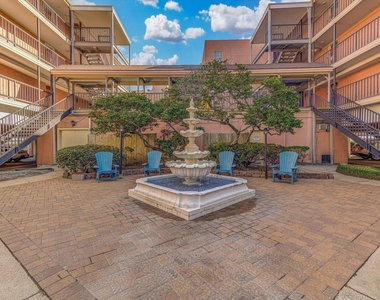 6300 Seawall Boulevard - Photo Thumbnail 31