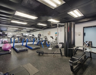 6300 Seawall Boulevard - Photo Thumbnail 29