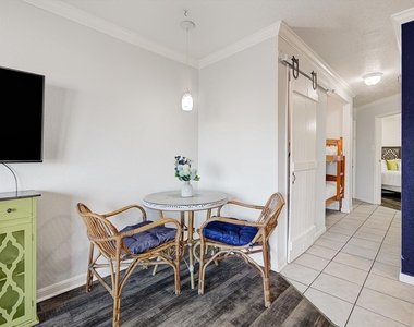 6300 Seawall Boulevard - Photo Thumbnail 5