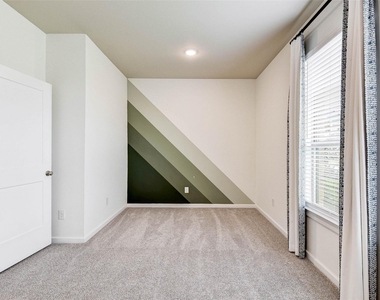 11831 Marbled White Lane - Photo Thumbnail 6