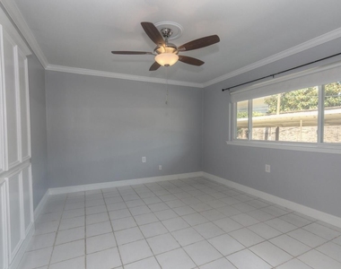 4040 San Felipe Street - Photo Thumbnail 11