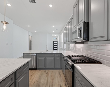 648 Crested Duck Court - Photo Thumbnail 11