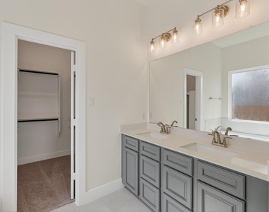 648 Crested Duck Court - Photo Thumbnail 17