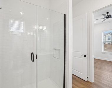 1601-301 Mustang Drive - Photo Thumbnail 20