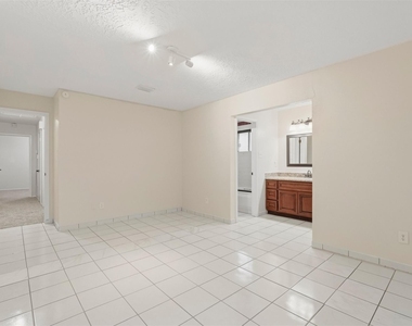 423 Pickford Drive - Photo Thumbnail 21