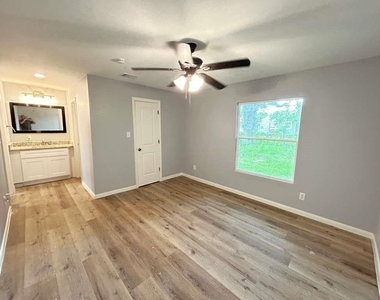 3017 Nita Street - Photo Thumbnail 23