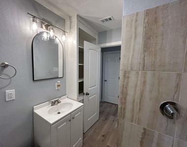 3017 Nita Street - Photo Thumbnail 17