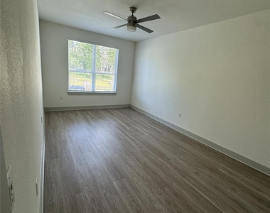 26244 Twin Oaks Road - Photo Thumbnail 6