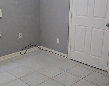 11807 Greenmesa Drive - Photo Thumbnail 10