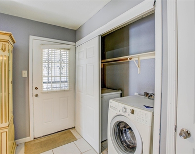 11807 Greenmesa Drive - Photo Thumbnail 12