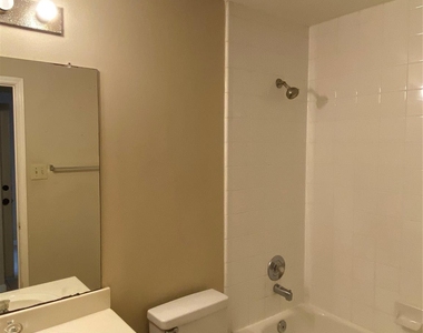 2927 Sailors Moon Drive - Photo Thumbnail 7