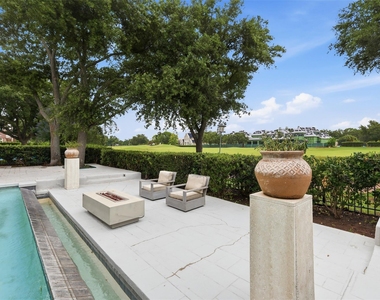 3315 Riviera Drive - Photo Thumbnail 11