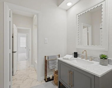 3315 Riviera Drive - Photo Thumbnail 34