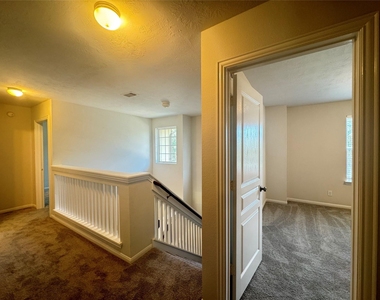 8107 Gran Villa Drive - Photo Thumbnail 31