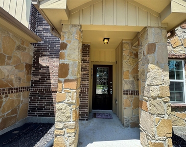 8107 Gran Villa Drive - Photo Thumbnail 3