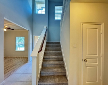 8107 Gran Villa Drive - Photo Thumbnail 26