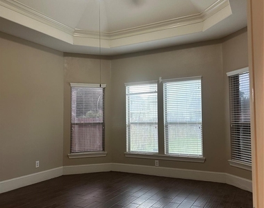 13915 Sawmill Run Lane - Photo Thumbnail 32