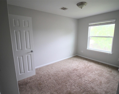 6610 Loma Vista Street - Photo Thumbnail 22