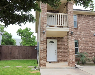 6610 Loma Vista Street - Photo Thumbnail 2