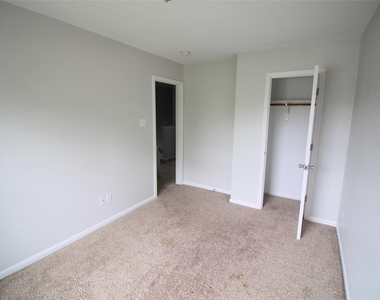 6610 Loma Vista Street - Photo Thumbnail 23