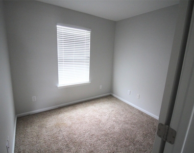 6610 Loma Vista Street - Photo Thumbnail 25
