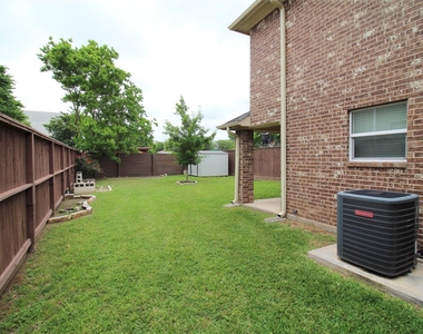 6610 Loma Vista Street - Photo Thumbnail 13