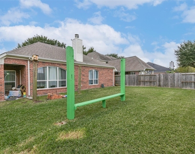 19926 Ashland Brook Court - Photo Thumbnail 5