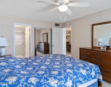 4100 Ocean Beach Boulevard - Photo Thumbnail 9
