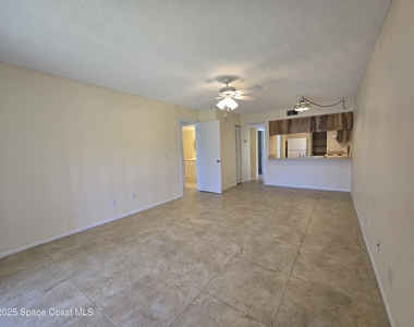 505 Landings Way - Photo Thumbnail 13