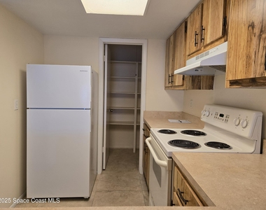 505 Landings Way - Photo Thumbnail 9