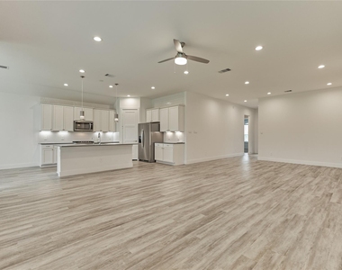 14343 Red Lodge Trail - Photo Thumbnail 11