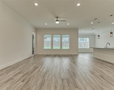 14343 Red Lodge Trail - Photo Thumbnail 7
