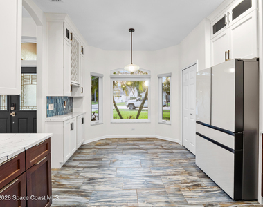 1665 Ficus Point Drive - Photo Thumbnail 4