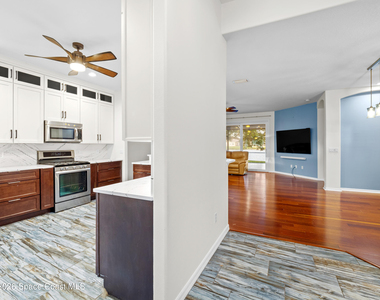 1665 Ficus Point Drive - Photo Thumbnail 3